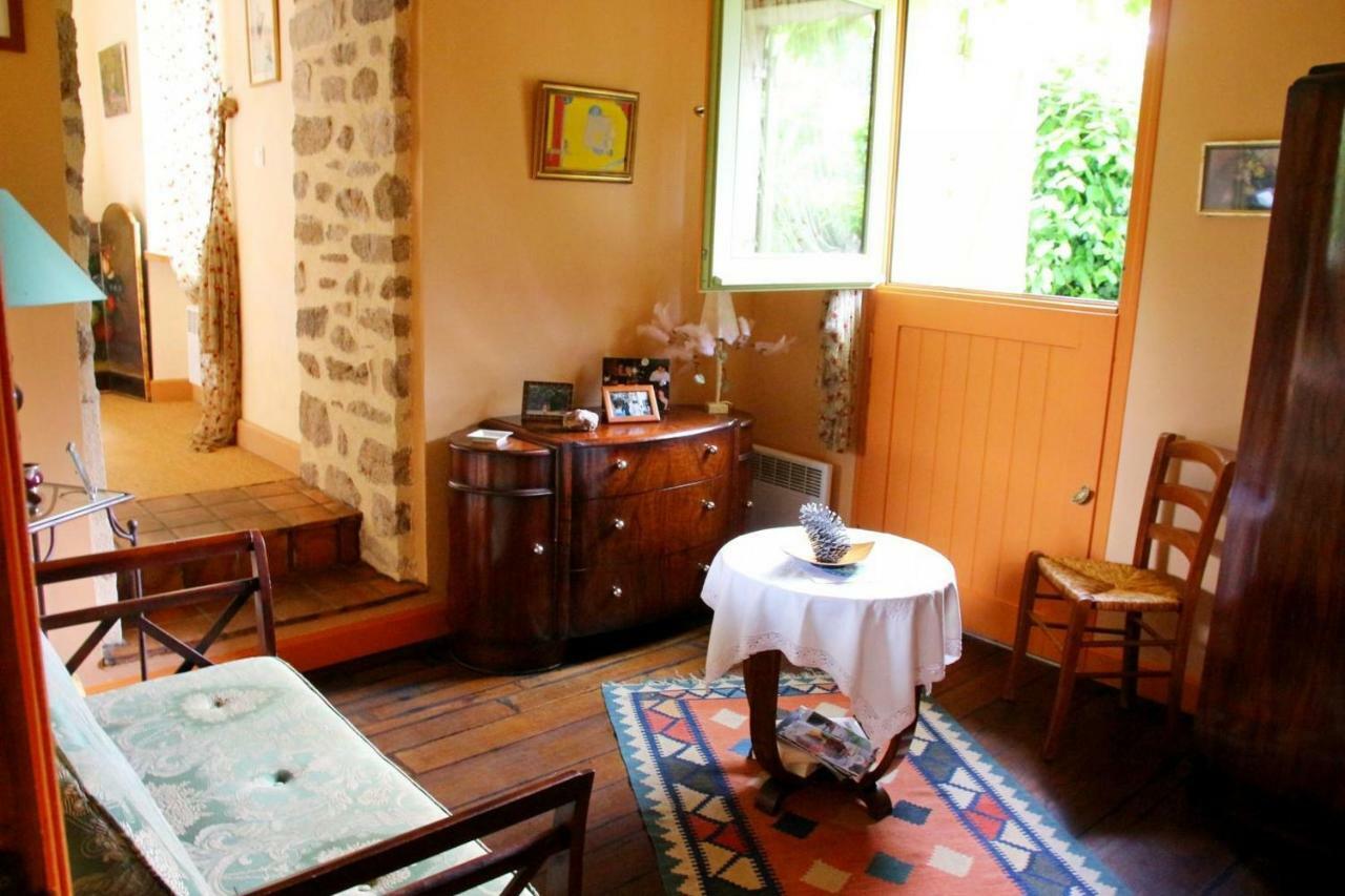 Bed and Breakfast Chez Claire Chamborand Exteriér fotografie